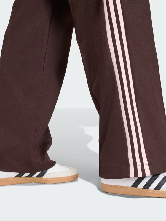 adidas adidas Sportinės kelnės Classic Track Pants KD3749 Ruda Regular Fit