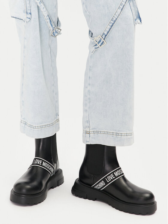 LOVE MOSCHINO LOVE MOSCHINO Боти тип челси JA24104G1LIA0000 Черен