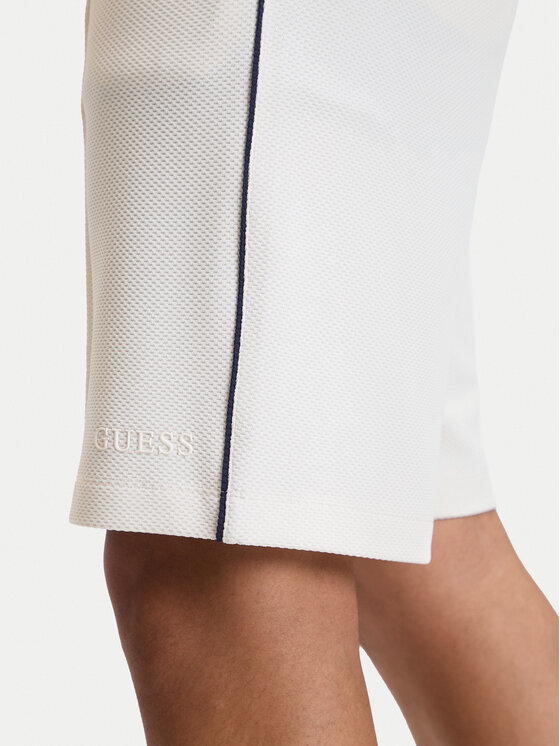Guess Guess Αθλητικό σορτς Z6GD11 K3210 Εκρού Regular Fit