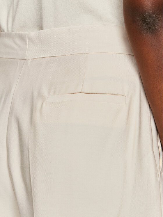 ViCOLO ViCOLO Шорти от плат TB2443 Екрю Relaxed Fit