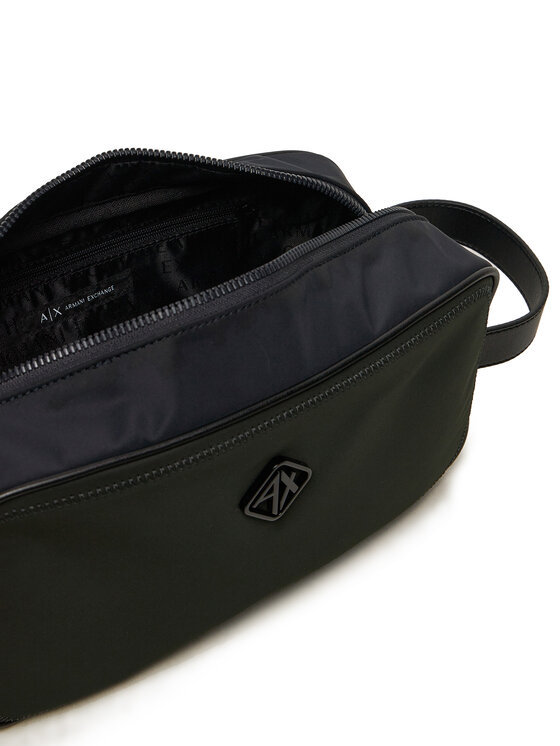 Armani Exchange Armani Exchange Kozmetični kovček XM000108 AF12099 MB066 Črna