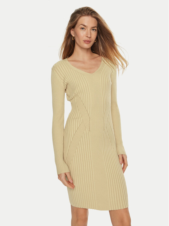 Guess Guess Трикотажна сукня Isabella W4BK07 Z3HP2 Бежевий Slim Fit