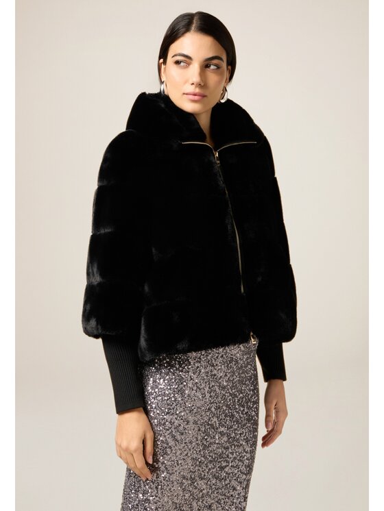 Oltre Oltre Płaszcz zimowy 0076R000471N033 Czarny Boxy Fit