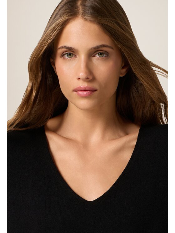 Oltre Oltre Cardigan M046E002032N033 Nero Regular Fit