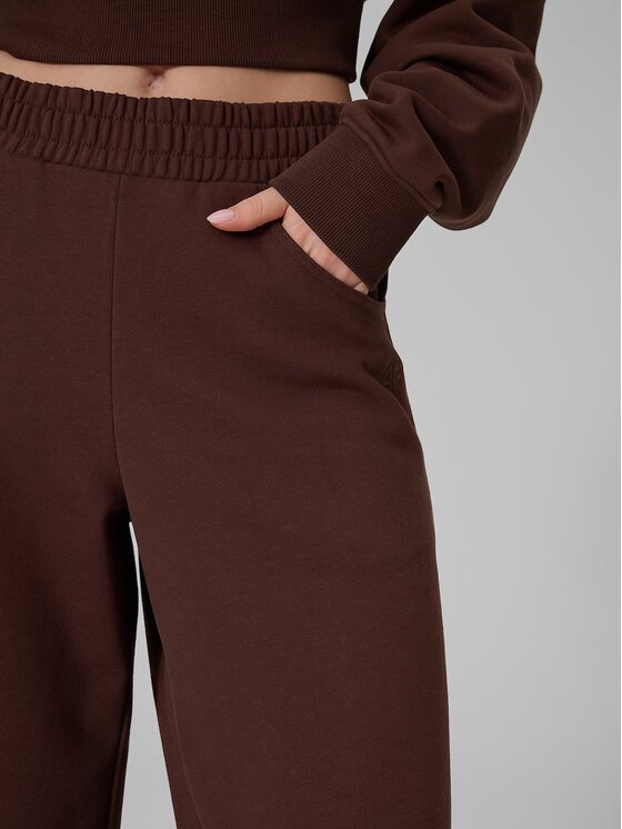 4F 4F Pantaloni da tuta 4FRSS26TTROF2011-80S Marrone Loose Fit