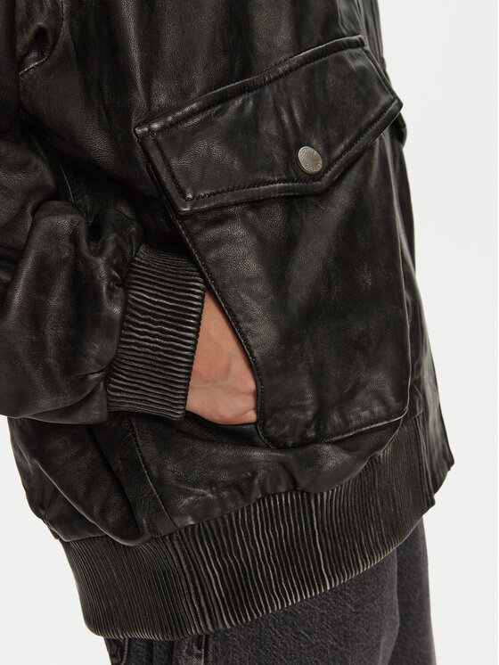 Gestuz Gestuz Шкіряна куртка Almana 10909667 Чорний Oversize