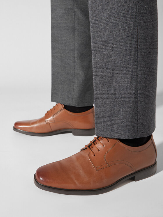 Clarks Clarks Półbuty Howard Walk 261620177 Brązowy