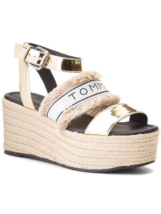 Tommy Hilfiger Tommy Hilfiger Espadrilės Shiny Metallic Flatform Sandal FW0FW03393 Auksinė