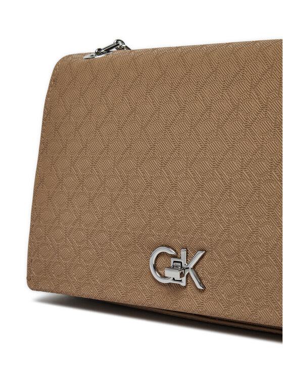 Calvin Klein Calvin Klein Torebka Ck Medium Conv Shoulder Bag_Mono K60K613138 Brązowy