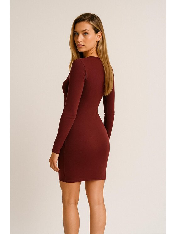 Nudyess Nudyess Sukienka dzianinowa Verve mini Bordowy Fitted Fit
