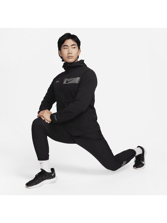 Nike Nike Kurtka do biegania Nike Unlimited Czarny Regular Fit