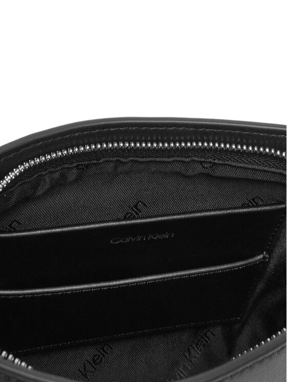 Calvin Klein Calvin Klein Τσάντα Ck Mixmedia Convertible Bag_Mono K60K613170 Μαύρο