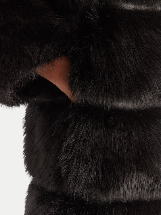 Patrizia Pepe Patrizia Pepe Шуба 2O0175 E077 Чорний Regular Fit