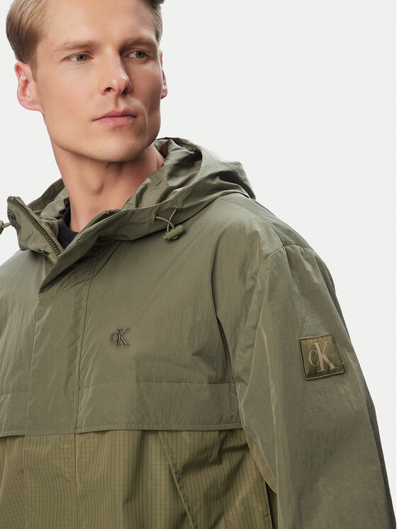 Calvin Klein Jeans Calvin Klein Jeans Giacca a vento LV04RG503G Verde scuro Relaxed Fit