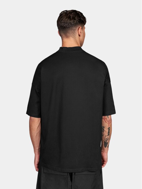 MADE BY SOCIETY MADE BY SOCIETY T-Shirt Noctis - T17763 Czarny Basic Fit