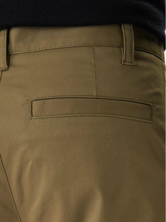 HUGO HUGO Hlače iz tkanine Craysen 50553180 Zelena Straight Fit