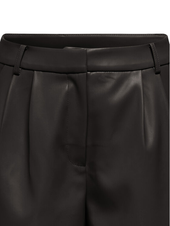 ONLY ONLY Pantaloncini in similpelle Saramy 15338008 Nero Regular Fit