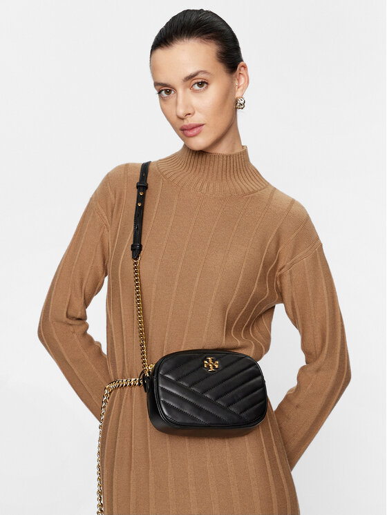Tory Burch Tory Burch Kabelka Kira Chevron Camera Bag 152353 Černá