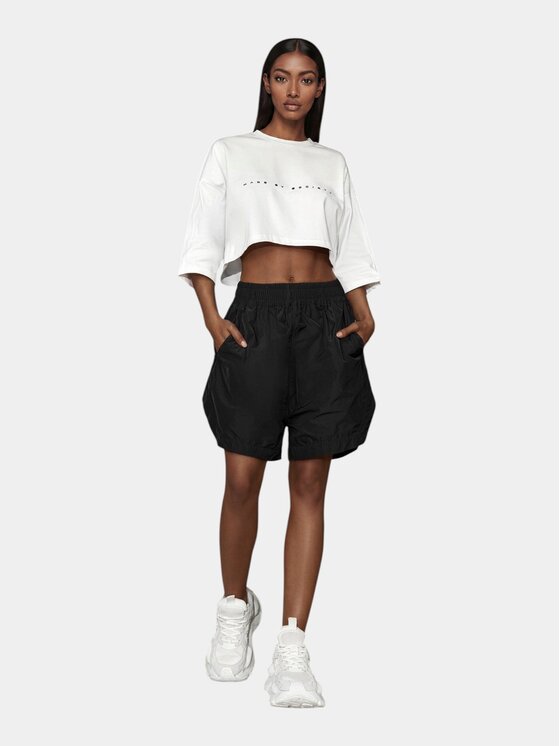 MADE BY SOCIETY MADE BY SOCIETY Spodnie materiałowe Bermude COSMIC REBEL - B27416 Czarny Basic Fit