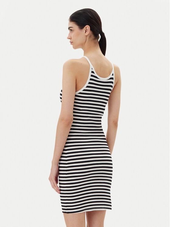 Pieces Pieces Souprava šatů Jane 17155485 Černá Slim Fit