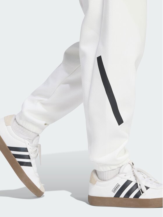 adidas adidas Spodnie dresowe 165587 Biały Regular Fit
