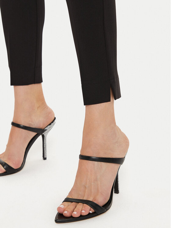 Maryley Maryley Hlače iz tkanine 24IB52Z/M19/43NE Črna Regular Fit