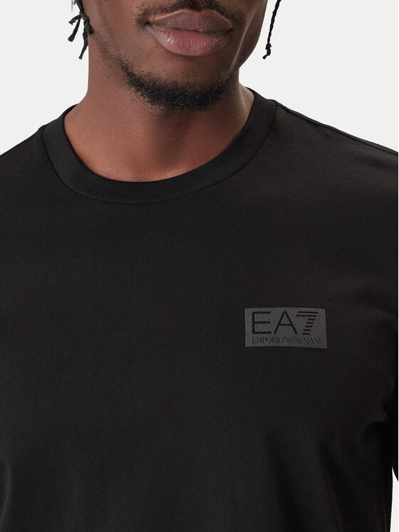 EA7 Emporio Armani EA7 Emporio Armani Longsleeve 7M001488 AF17789 UC001 Czarny Regular Fit
