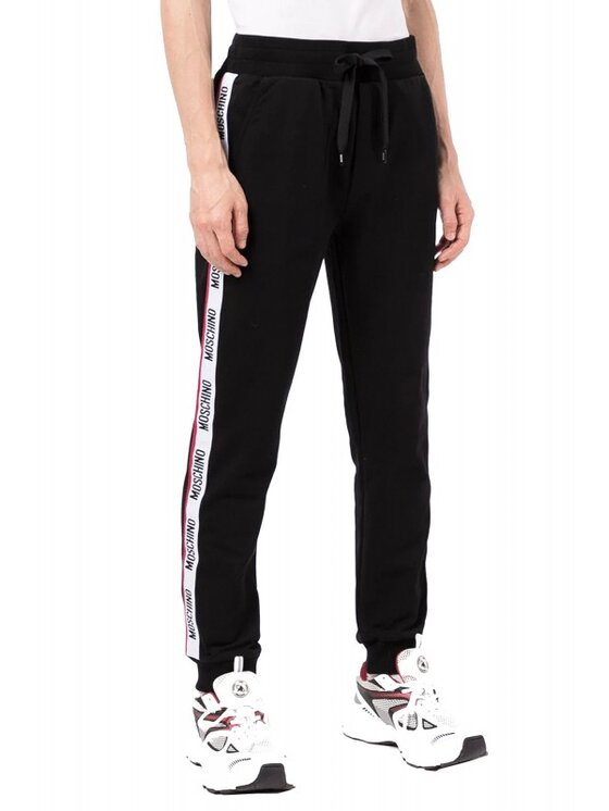 MOSCHINO MOSCHINO Spodnie dresowe V1A6884 4413 0557 Czarny Regular Fit