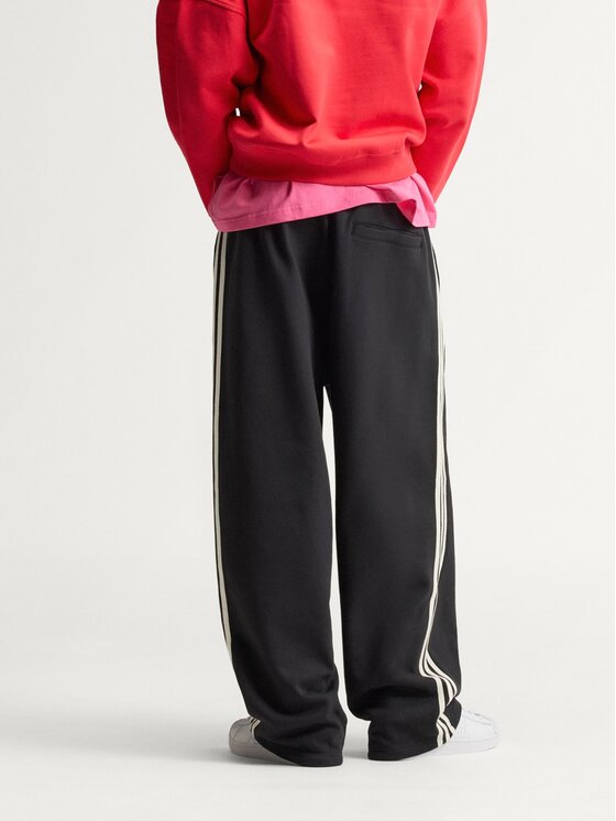 adidas Originals adidas Originals Spodnie dresowe 172582 Czarny Loose Fit