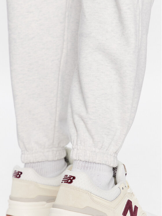 New Balance New Balance Spodnie dresowe Athletics Remastered French Terry WP31503 Beżowy Relaxed Fit