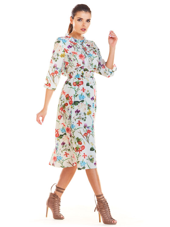 Infinite You Infinite You Sukienka letnia M201 Kremowy Basic Fit