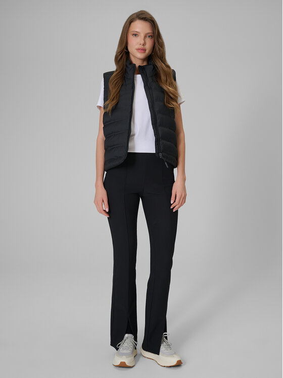 4F 4F Kamizelka EVERYDAY ACTIVE Czarny Regular Fit