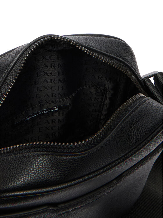 Armani Exchange Armani Exchange Somiņa XM002584 AF22651 UC001 Melns