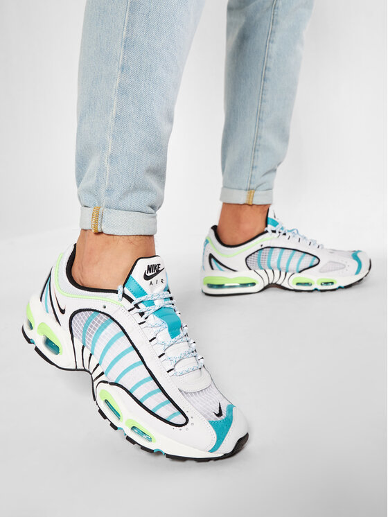 nike airmax tailwind iv se