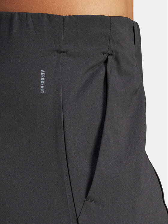 adidas adidas Pantaloni da tuta Train Essentials Minimal IJ5923 Nero Regular Fit