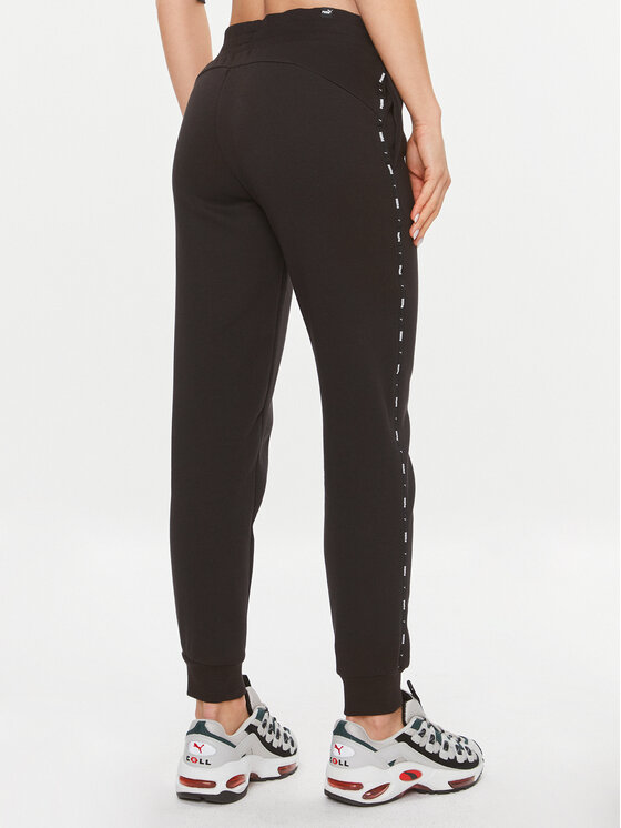 Puma Puma Долнище анцуг Ess Tape 675999 Черен Regular Fit