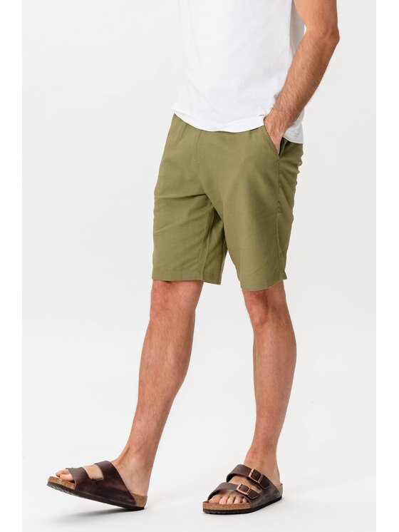 TeeShoppen TeeShoppen Szorty materiałowe 'Basic Collection' Zielony Regular Fit