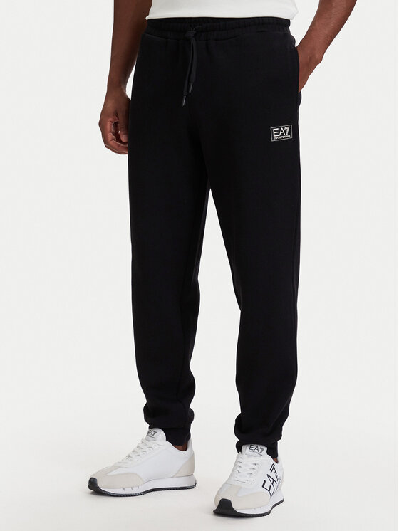 EA7 Emporio Armani EA7 Emporio Armani Анцуг 7M002236 AF21822 UC001 Черен Regular Fit