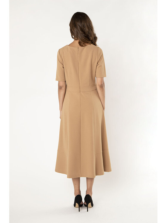 QUIOSQUE QUIOSQUE Každodenné šaty DRUM DRESS Béžová Regular Fit