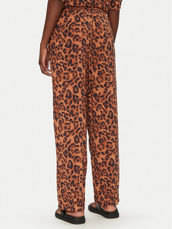 Chantelle Chantelle Pantaloni di tessuto Explore C18SE0 Marrone Relaxed Fit
