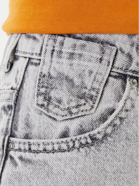 Mustang Mustang Pantaloncini di jeans Charlotte 1016558 Grigio Mom Fit