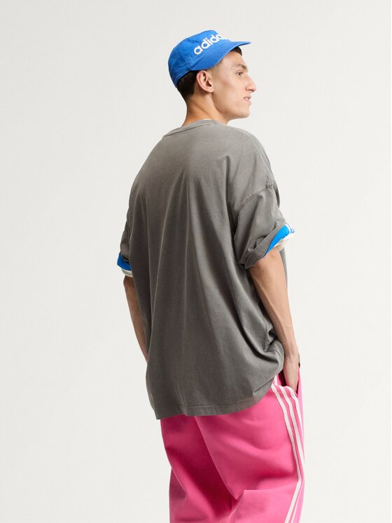 adidas Originals adidas Originals T-Shirt 173264 Szary ciemny Regular Fit