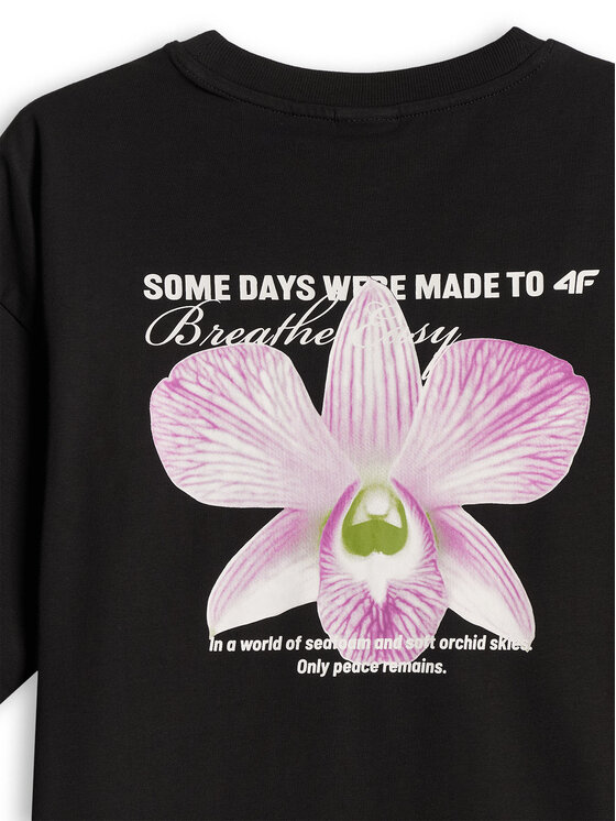 4F 4F T-Shirt TROPIC ORCHID Czarny Loose Fit