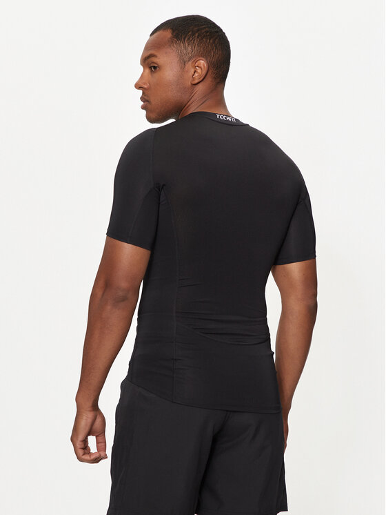 adidas adidas Koszulka techniczna Techfit Compression JE6698 Czarny Slim Fit