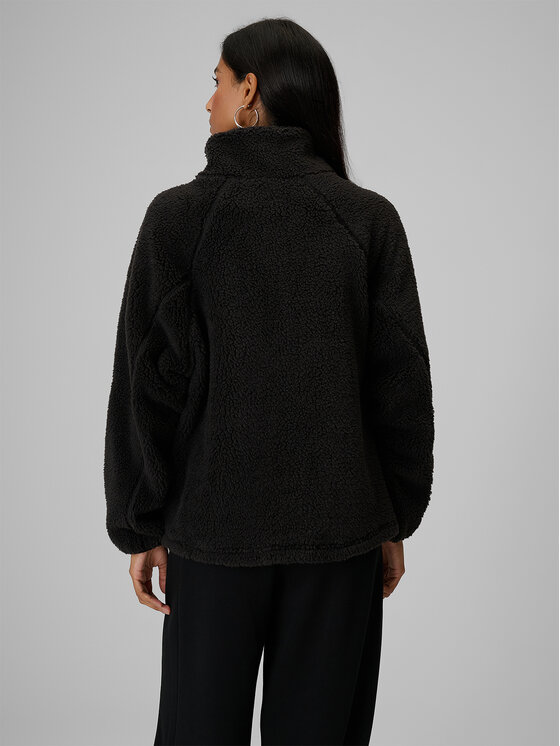 4F 4F Polar ESSENTIAL Czarny Loose Fit
