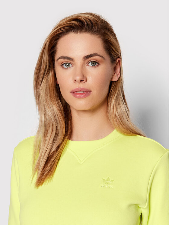 adidas adidas Суитшърт Cropped HE6922 Жълт Regular Fit