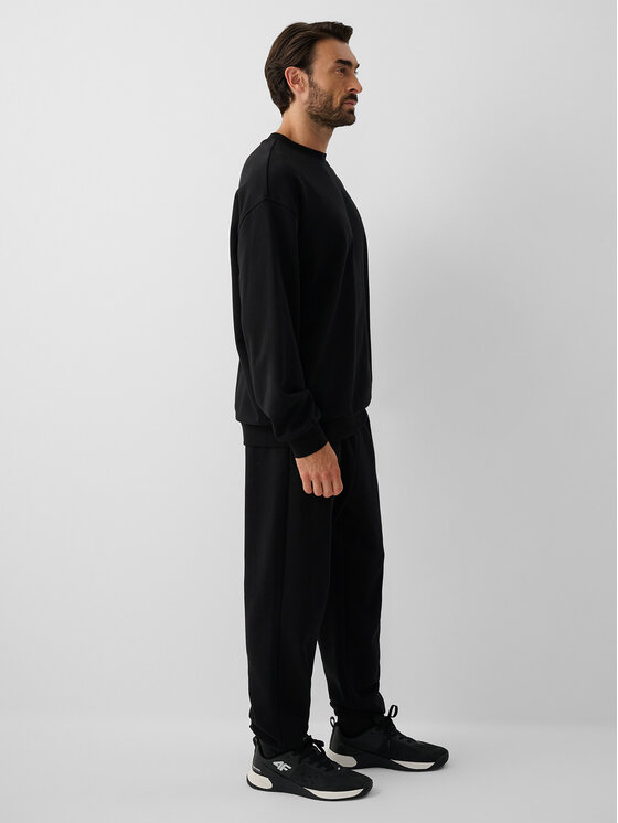 4F 4F Spodnie dresowe IRON MODE Czarny Regular Fit