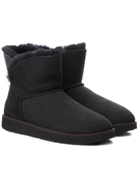 ugg classic cuff short schwarz