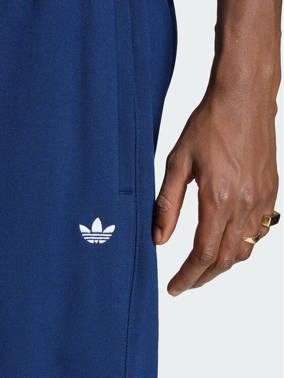 adidas adidas Spodnie dresowe 164754 Niebieski jasny Loose Fit