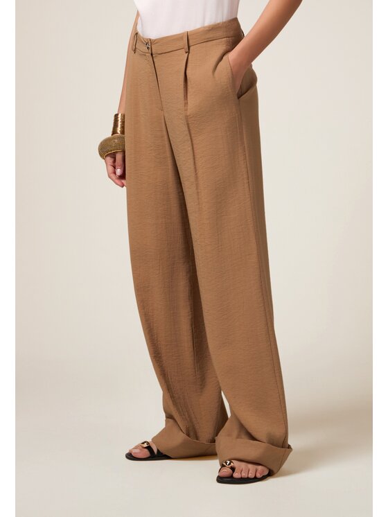 Oltre Oltre Pantaloni di tessuto P026R308607N022 Écru Baggy Fit